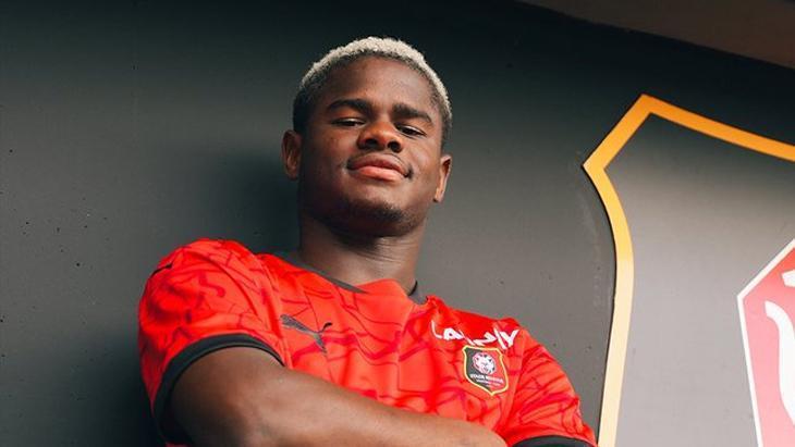 Fenerbahçe’nin yeni transfer hedefi Mikayil Faye!