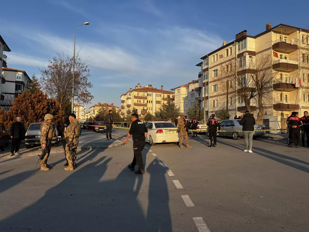 Kayseri’de Borç- Alacak Meselesi Yüzünden Silahlı Kavga: 3 Yaralı