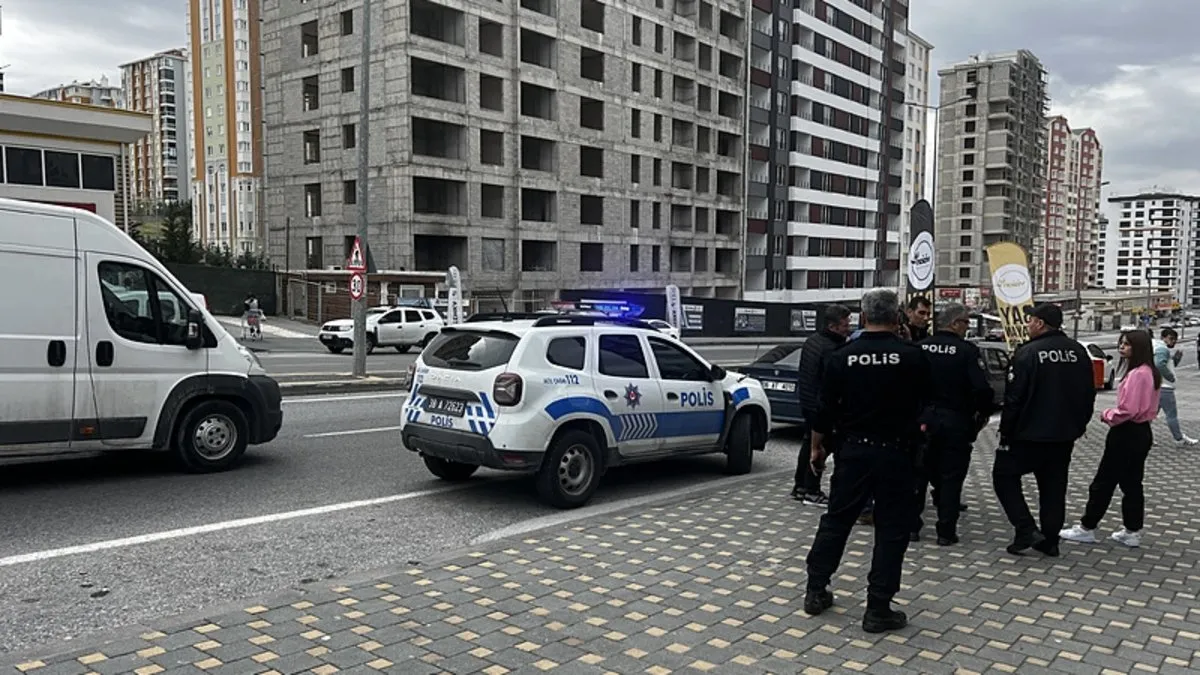 Eski sevgili dehşeti: Genç kızın çalıştığı güzellik merkezine ateş açtı!