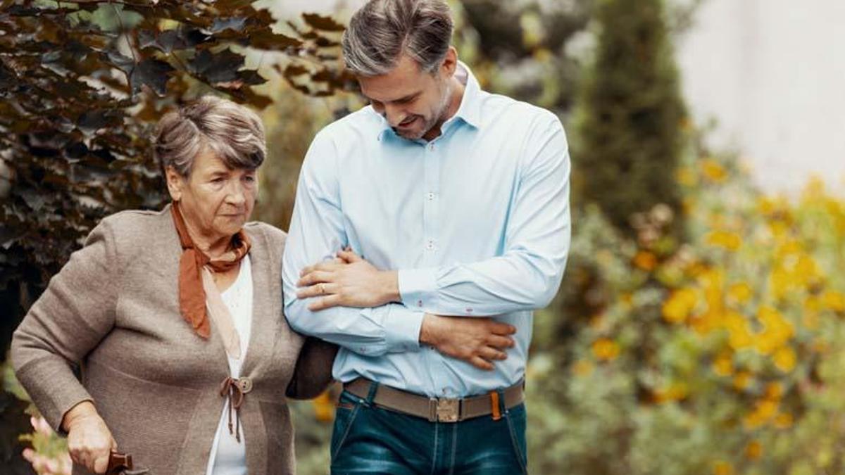 ‘Huzursuz bacak sendromu, Parkinson belirtisi olabilir’